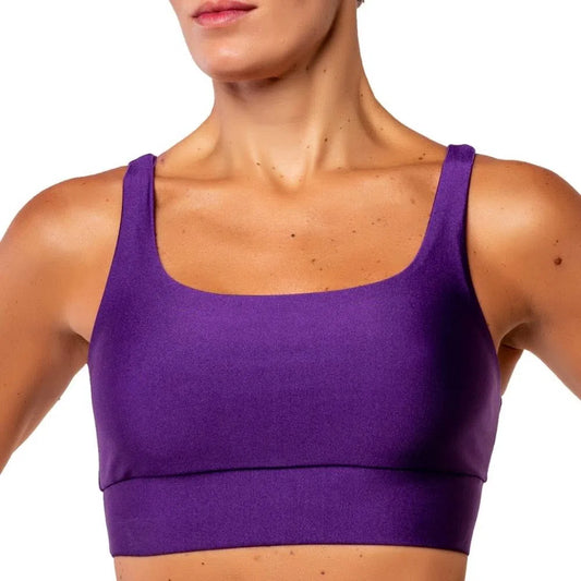 Glossy activewear product image