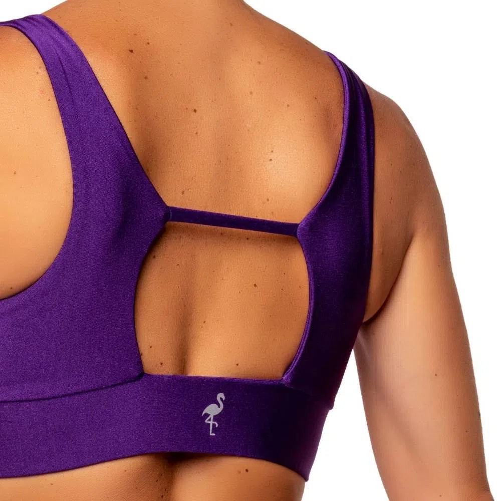 Glossy activewear product image