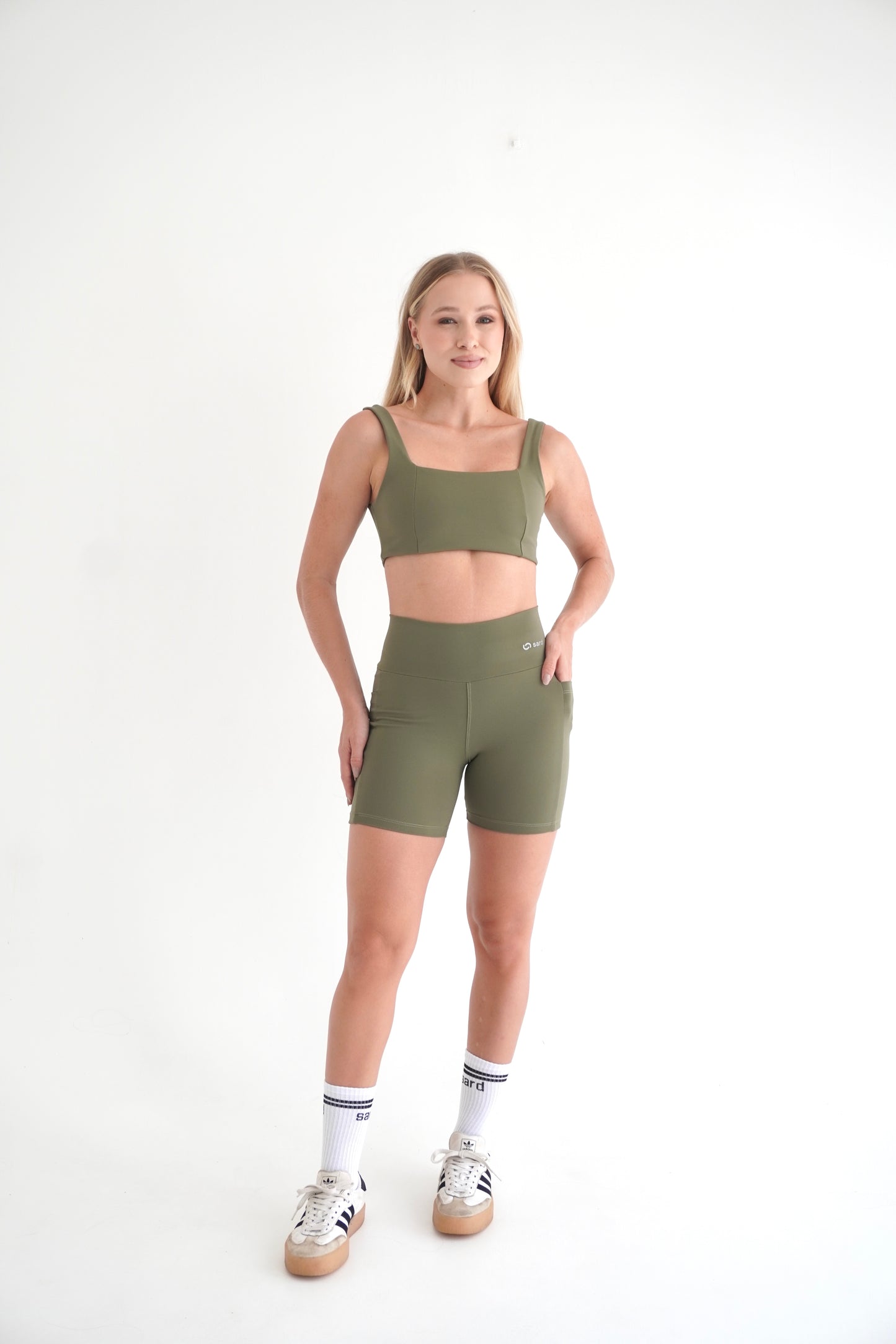 2-Piece Sculpt Set: Short & Bra | Glossy