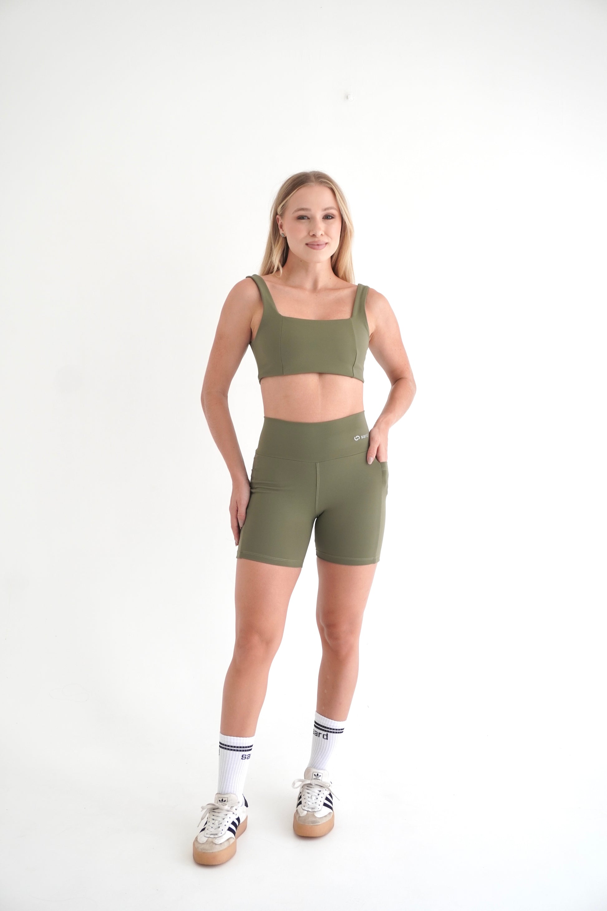 2-Piece Sculpt Set: Short & Bra | Glossy