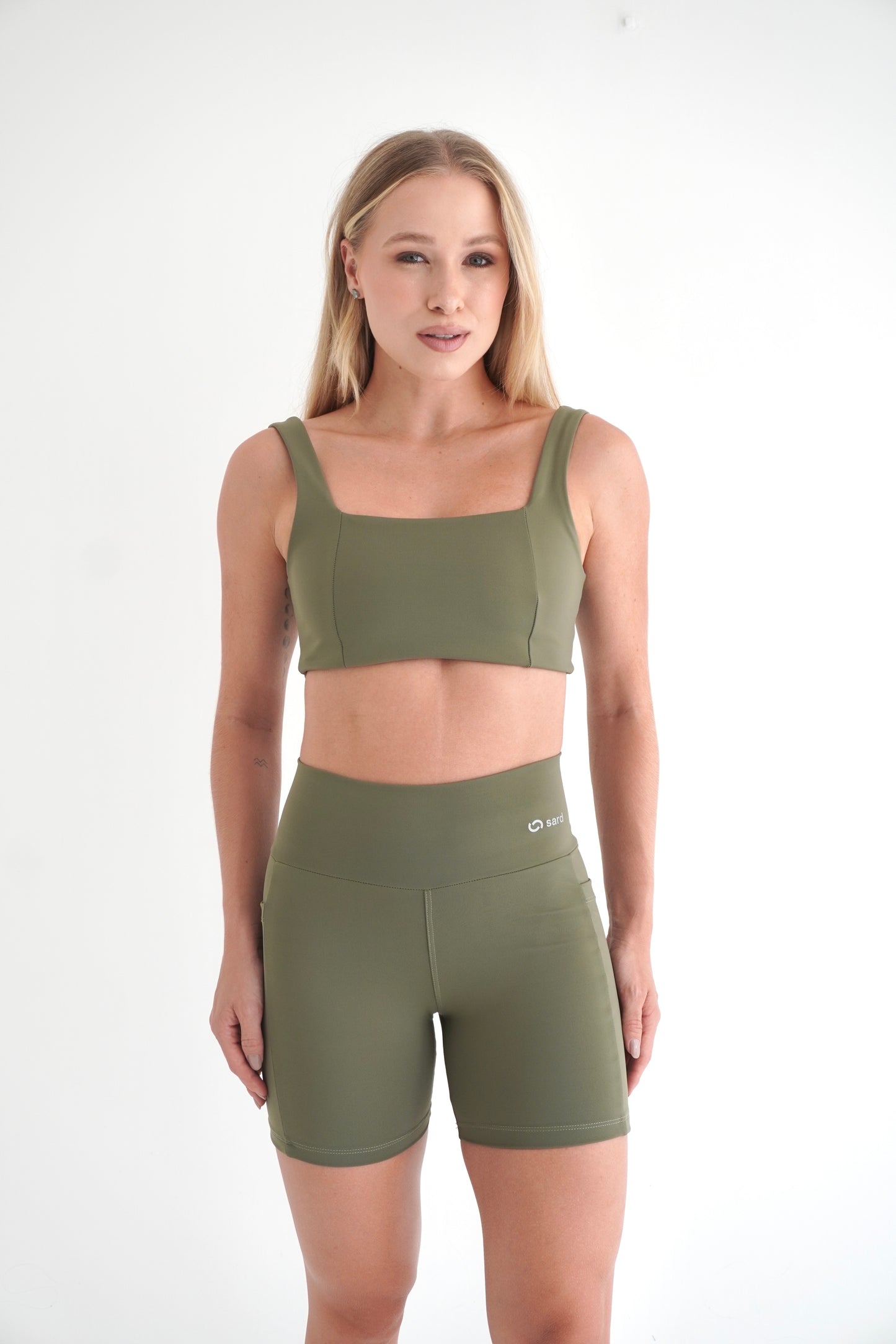 2-Piece Sculpt Set: Short & Bra | Glossy