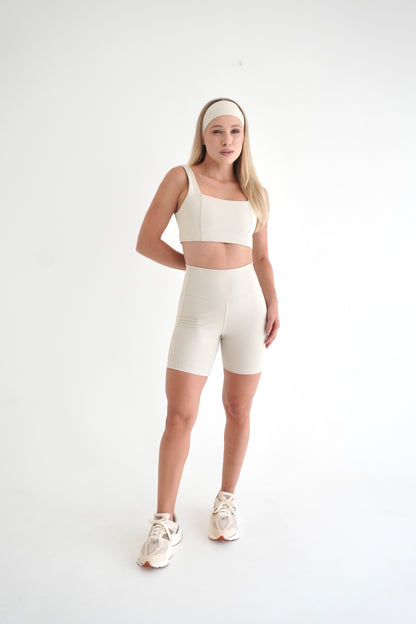 2-Piece Sculpt Set: Short & Bra | Glossy