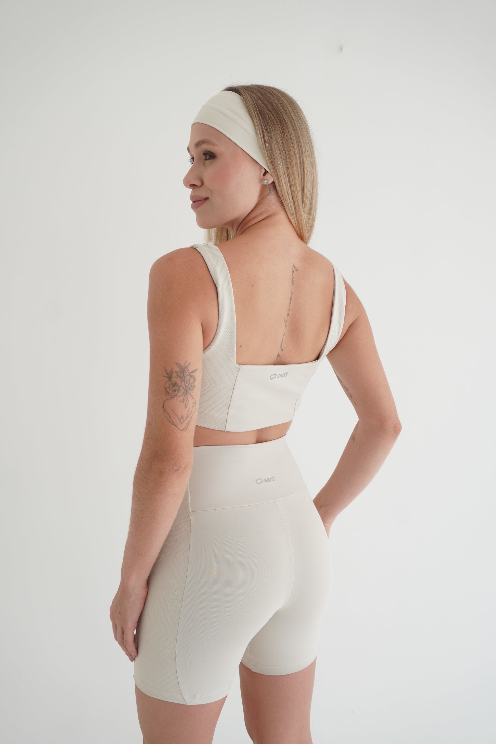 2-Piece Sculpt Set: Short & Bra | Glossy