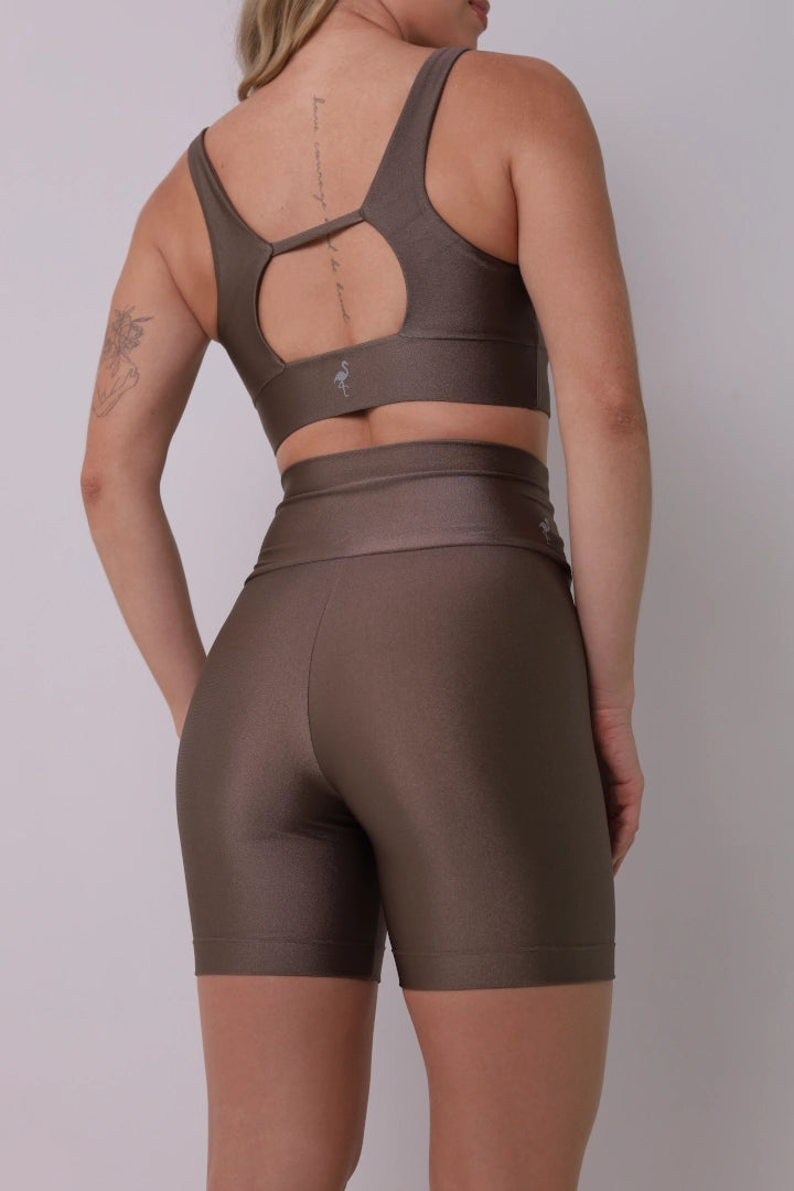 Satin Touch Sculpt Short - Castanho | Glossy