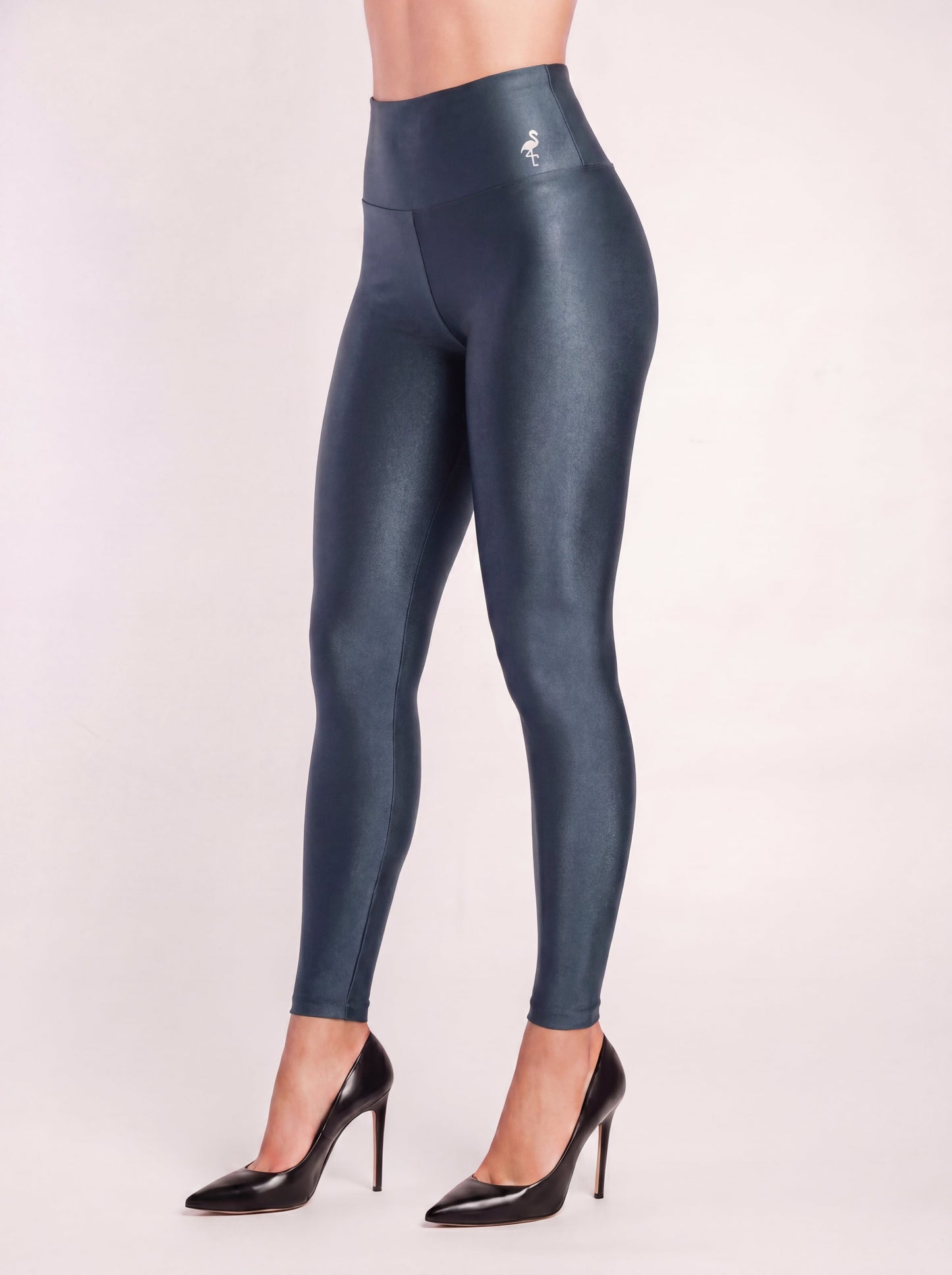 Soft Sculpt Legging - Shark