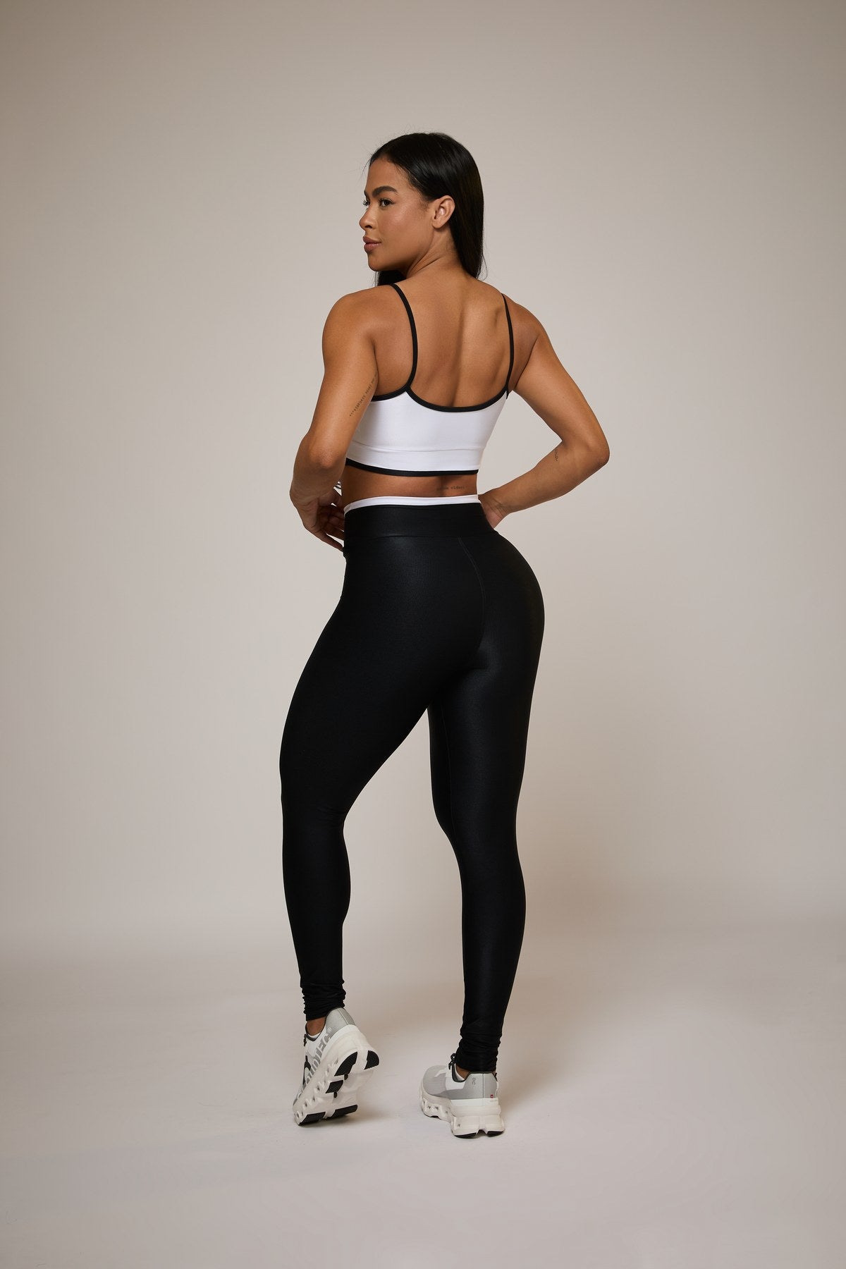 Via Mafia Joy Set — Cream & Wine two-tone bra & leggings